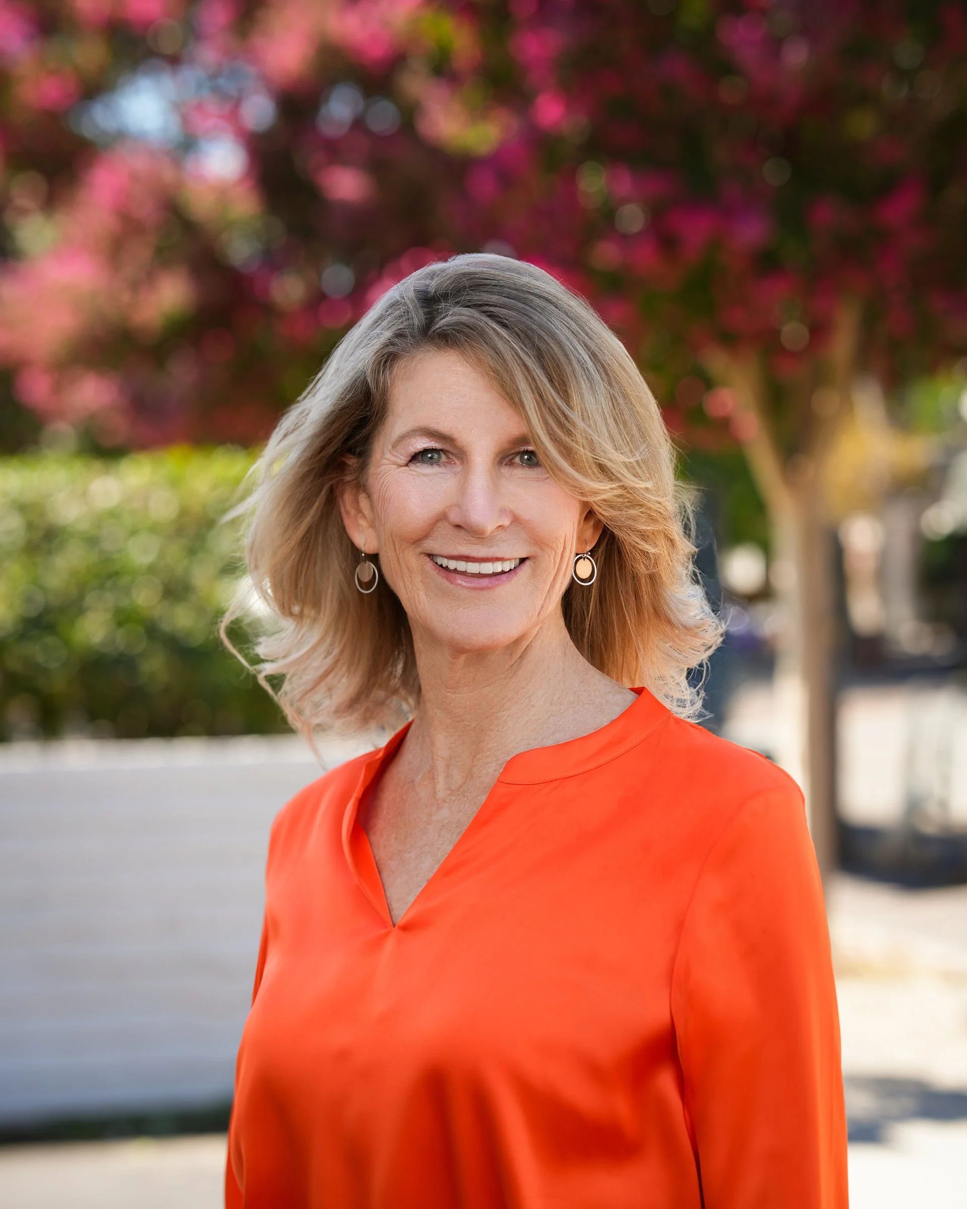Sunnyvale Murphy Avenue outdoor headshot - Pacifica Studio Outdoor headshot on Murphy Avenue in Sunnyvale, California by Pacifica Studio.