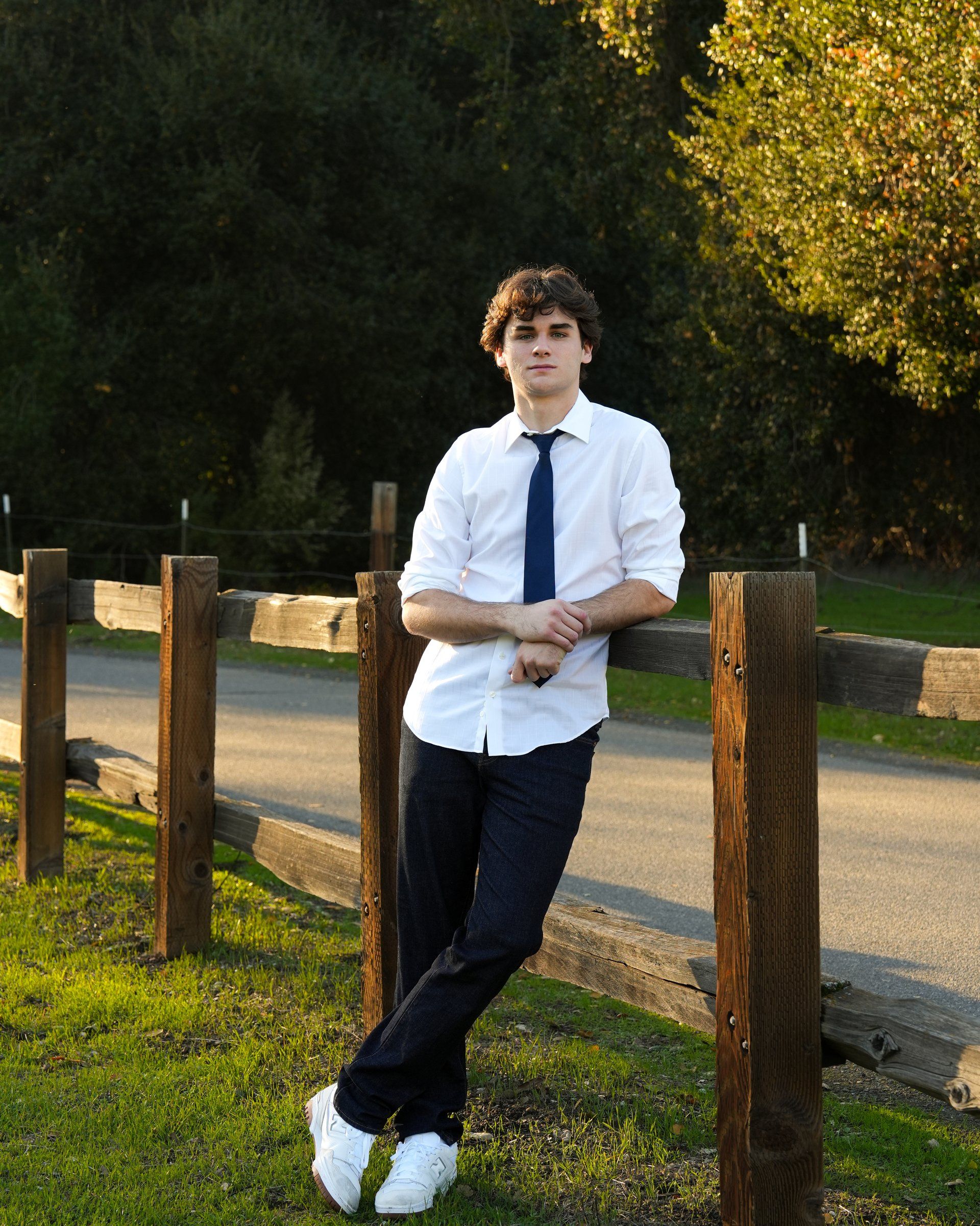 Outdoor portrait photographer in Cupertino, California