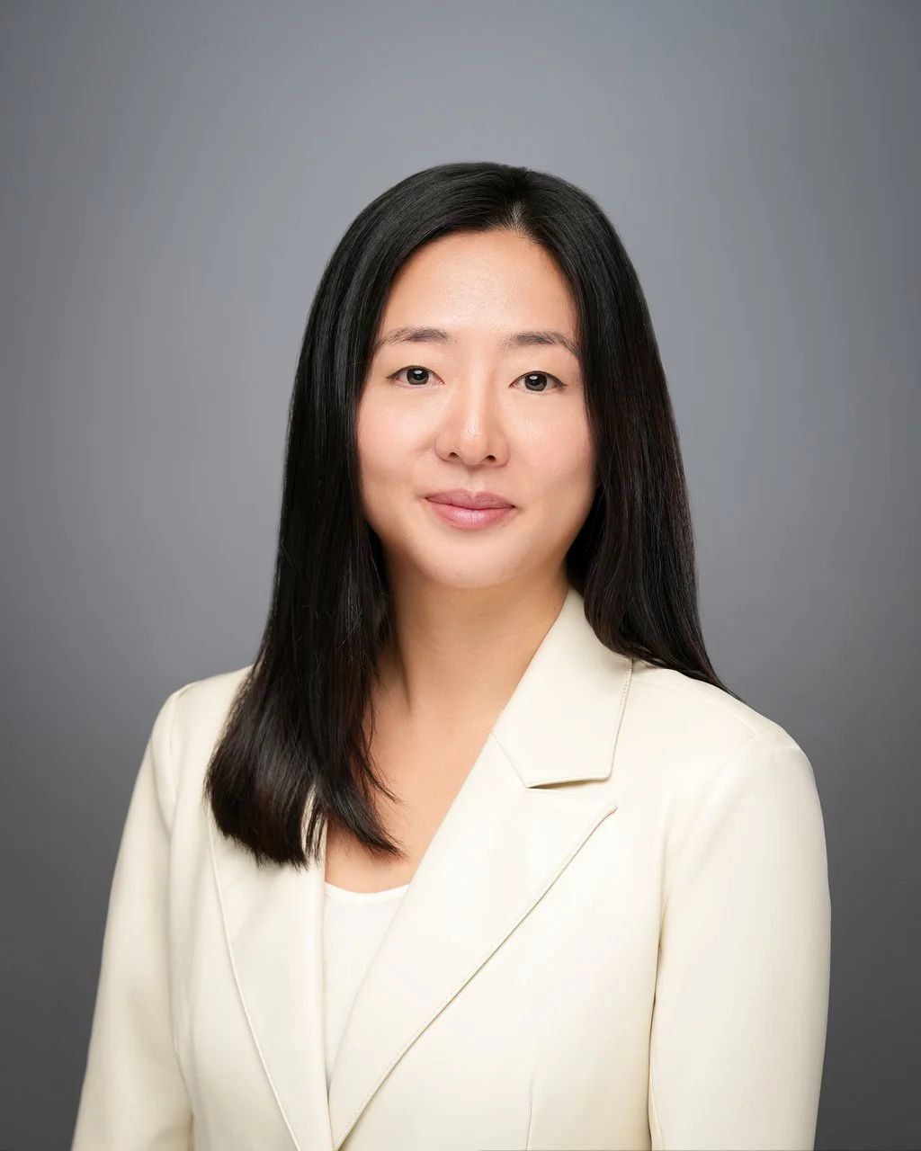 Natural-light realtor headshot in Sunnyvale, California